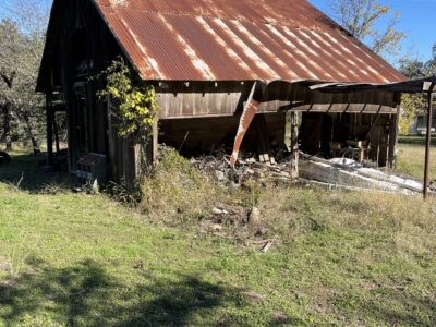 Old Texas black smith barn