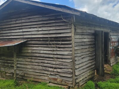 Tobacco pack houses