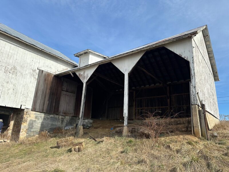 26'x26' tagged, documented, sawn Oak frame. Great for a garage or outbuilding
