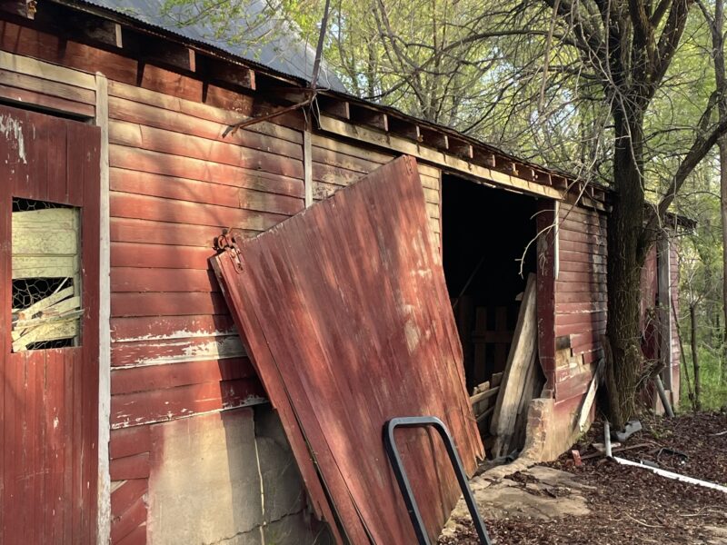 Huge 50x70 and 35 tall
