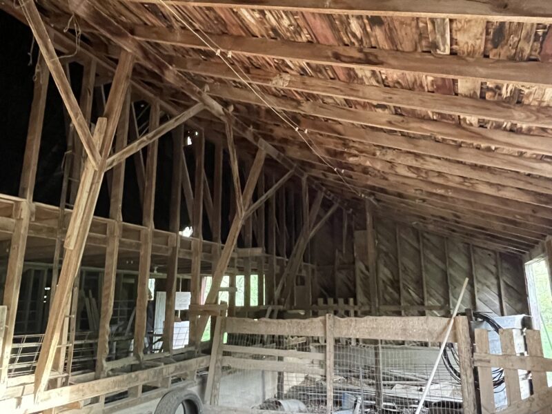 Huge 50x70 and 35 tall