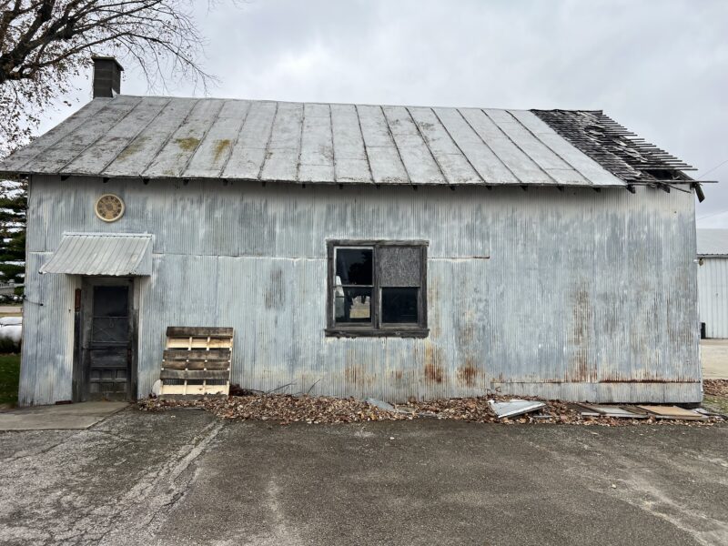 Peg and Post Barn 25x40