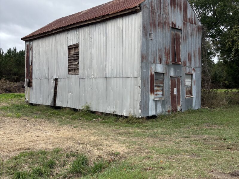 Tobacco pack house
