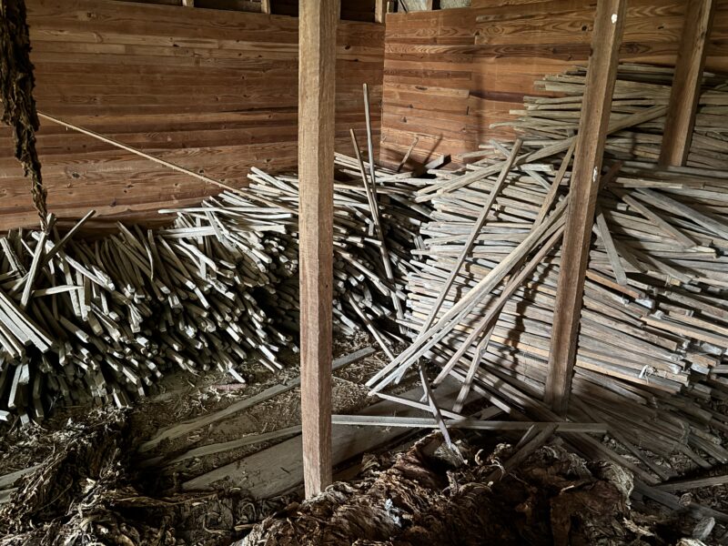Tobacco pack house