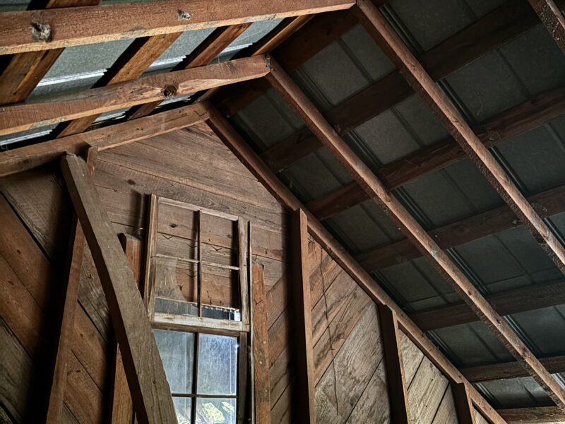 Tobacco pack house