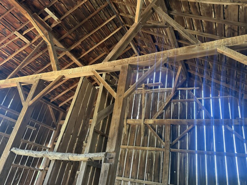 1884 barn