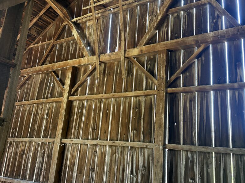 1884 barn