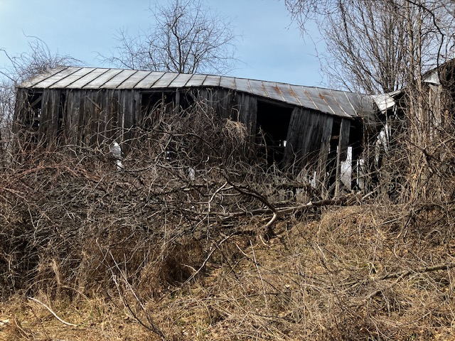 Old Post & Beam Barn With Horse Stalls