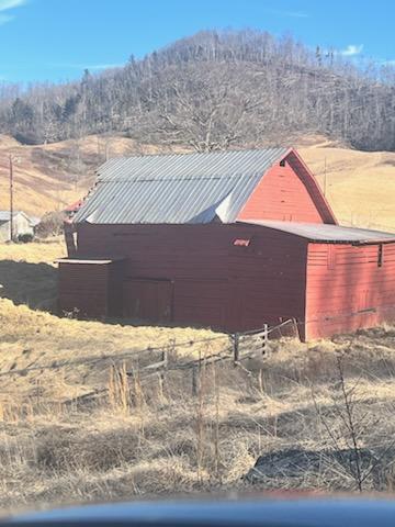 Very Big Barn