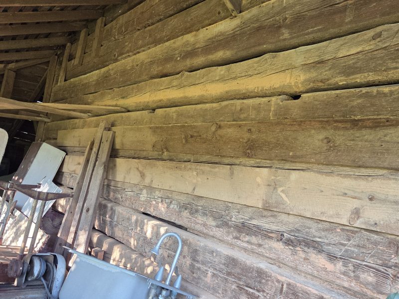Late 1800s Feed Barn.