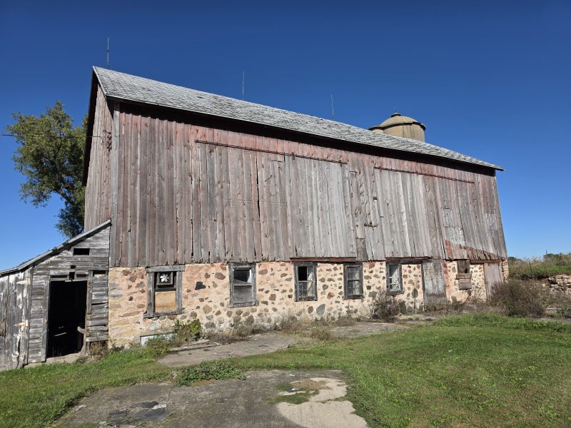 Barn for sale plenty of good wood for repurpose