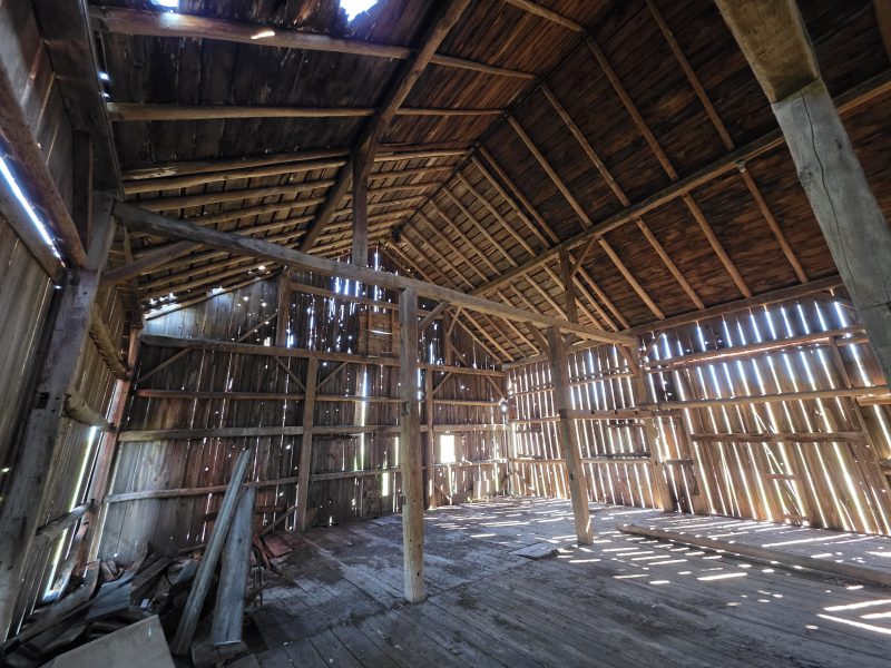 Barn for sale plenty of good wood for repurpose