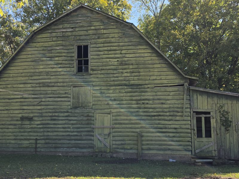 Beautiful weathered barn located in Monteagle, TN